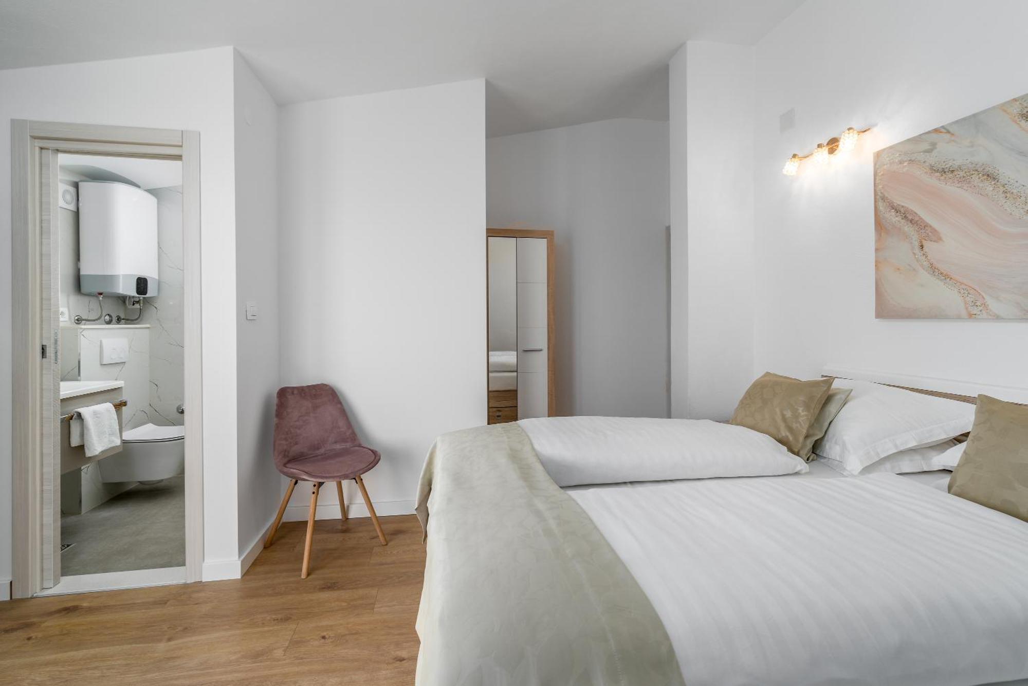 Rooms Vedrana (Adults Only) Podstrana Rom bilde